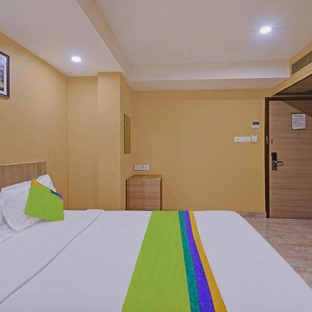 Hotel Treebo Fourth Avenue Chennai Esterno foto