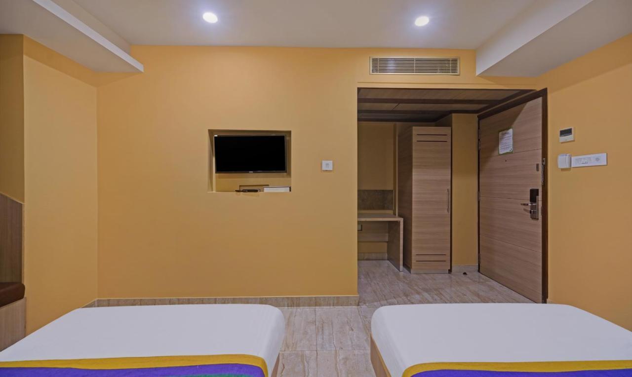 Hotel Treebo Fourth Avenue Chennai Esterno foto