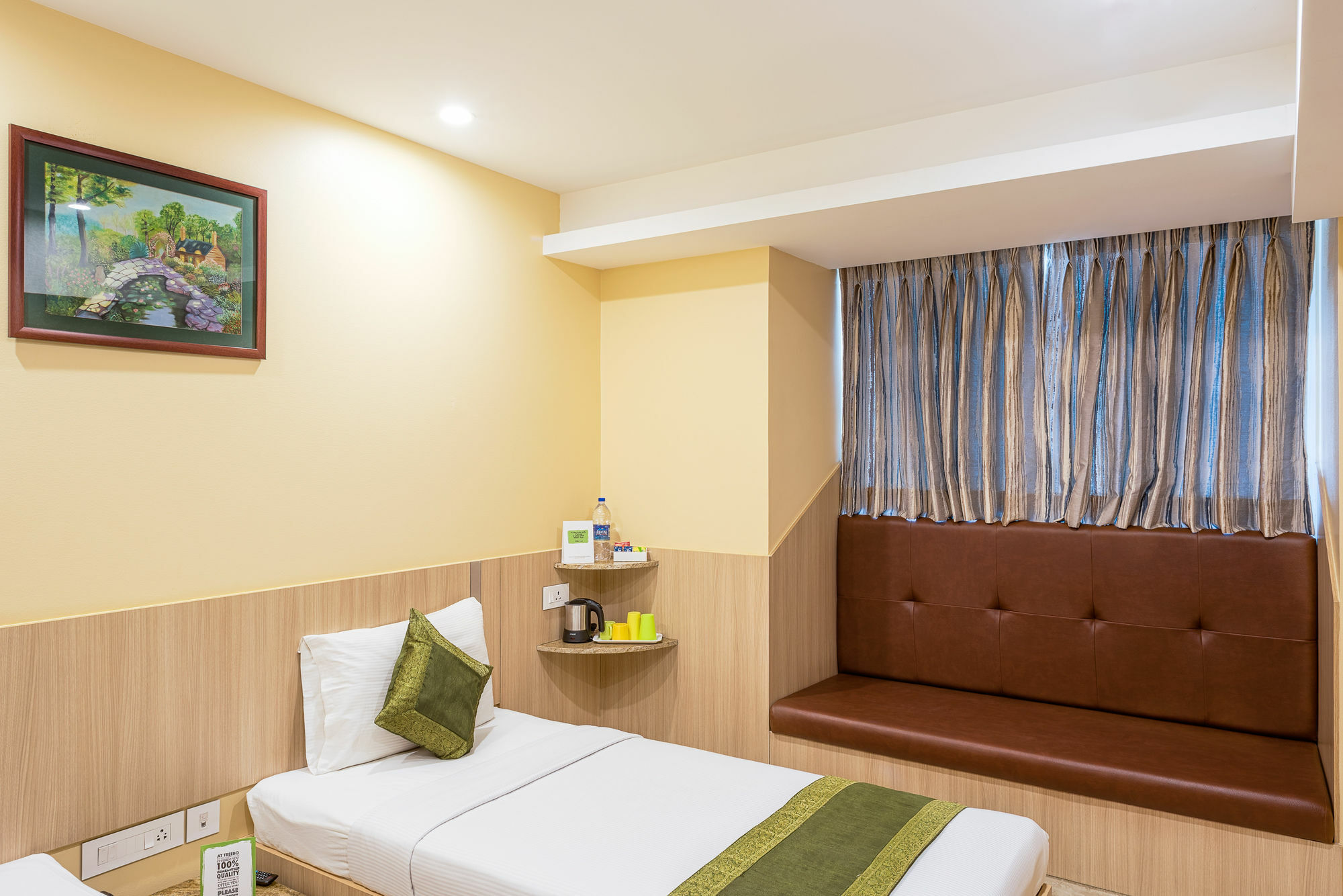 Hotel Treebo Fourth Avenue Chennai Esterno foto